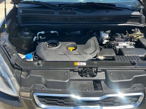 Used 2012 Kia Soul + FWD image 10