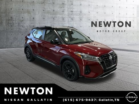 Used 2022 Nissan Kicks SR w/ Premium Package FWD image 1