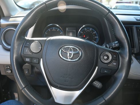 Used 2017 Toyota RAV4 Limited image 14