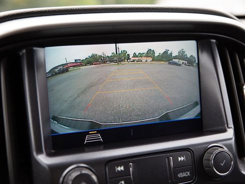 Certified 2022 Chevrolet Colorado LT w/ LT Convenience Package image 18