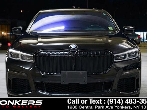 Used 2020 BMW 750i xDrive image 3