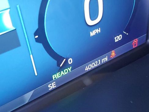 Certified 2025 Ford F150 XLT w/ Equipment Group 301A Standard image 16