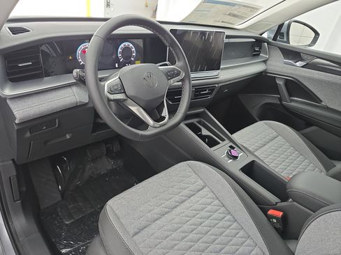 New 2026 Volkswagen Tiguan S image 15