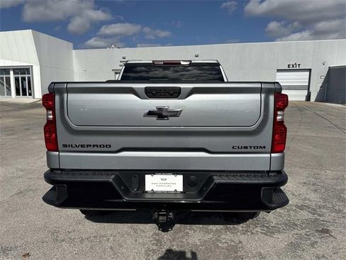 Used 2024 Chevrolet Silverado 1500 Custom Trail Boss w/ LPO, Dark Essentials Package image 3