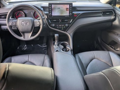 Used 2022 Toyota Camry XSE FWD image 18