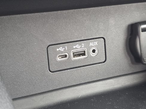 Used 2023 Nissan Sentra SV FWD image 5