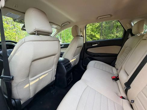 Used 2021 Ford Edge SE AWD/4WD image 16