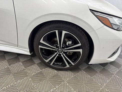 Used 2020 Nissan Sentra SR w/ Electronics Package FWD image 12