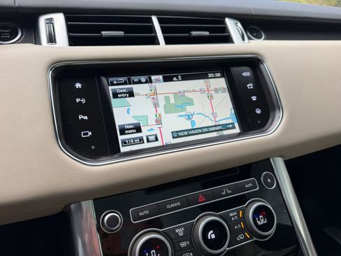 Used 2016 Land Rover Range Rover Sport HSE image 23