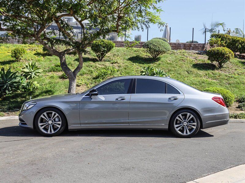 Used 2015 Mercedes-Benz S 550 Sedan image 2