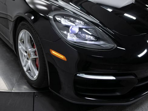 Used 2022 Porsche Panamera 4S AWD/4WD image 12