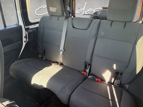 Used 2021 Jeep Wrangler Unlimited Sport image 13