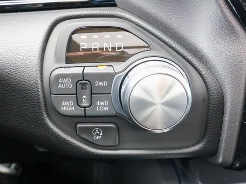 New 2026 RAM 1500 Laramie AWD/4WD image 30