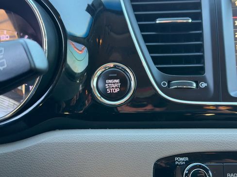 Used 2018 Kia Sedona SX Limited w/ SX Limited Prestige Package image 33