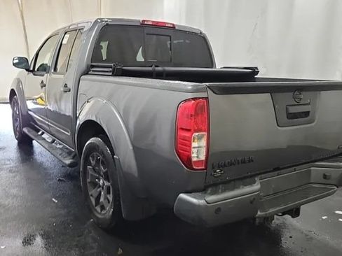 Used 2019 Nissan Frontier SV w/ Value Truck Package RWD image 3