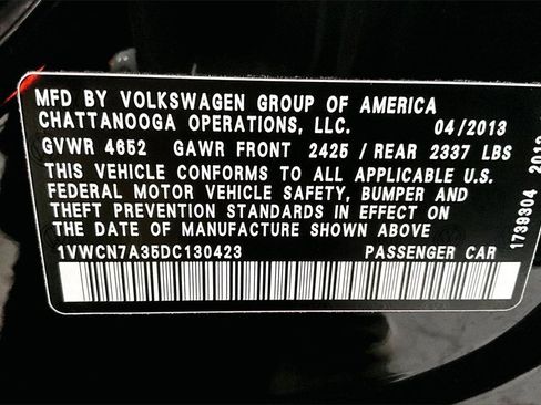 Used 2013 Volkswagen Passat TDI SEL Premium image 32