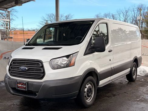 Used 2018 Ford Transit 150 Low Roof image 3