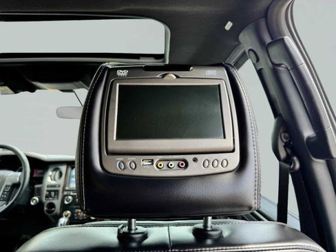 Used 2016 Ford Expedition EL Platinum image 45