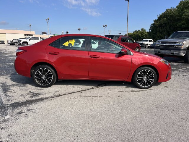 Used 2016 Toyota Corolla S Premium FWD image 2
