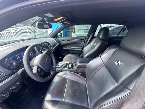 Used 2022 Chrysler 300 S w/ Comfort Group RWD image 13