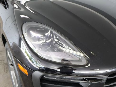 New 2025 Porsche Macan image 14