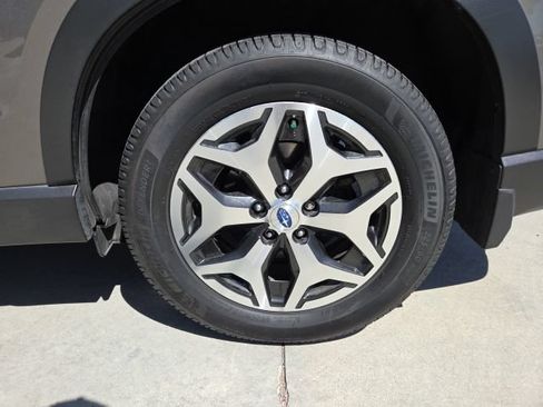 Used 2021 Subaru Forester Premium w/ Popular Package #1 AWD/4WD image 12
