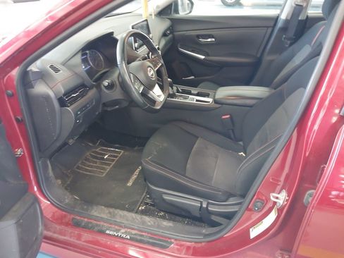 Used 2024 Nissan Sentra SR FWD image 7