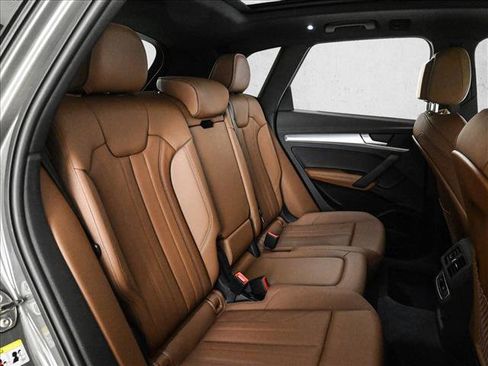 Certified 2024 Audi Q5 2.0T Premium Plus w/ Premium Plus Package image 21