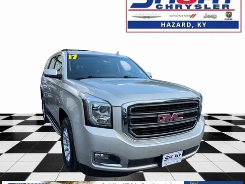 Used 2017 GMC Yukon SLT image 1