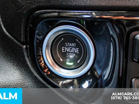 Used 2025 GMC Sierra 1500 SLT RWD image 27