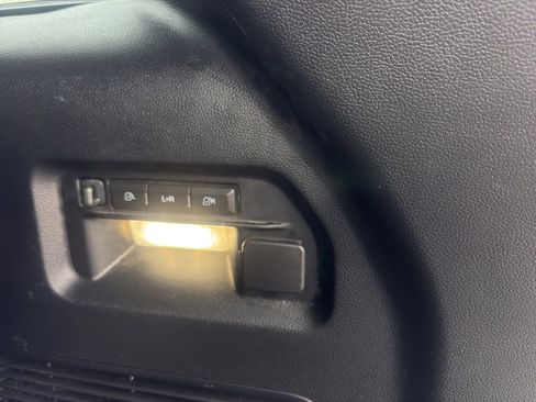 Used 2022 Ford Explorer Limited w/ Equipment Group 301A image 11