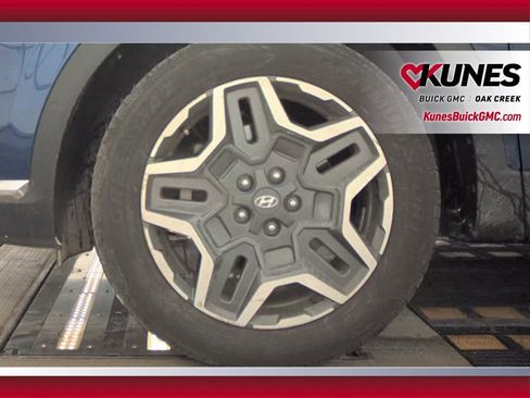 Used 2023 Hyundai Santa Fe Limited image 22