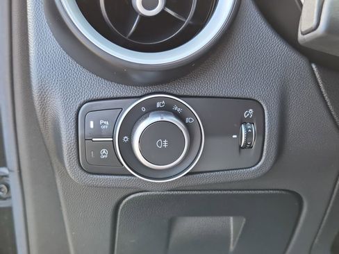 Used 2022 Alfa Romeo Stelvio Ti image 24