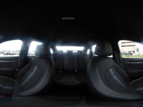 Used 2025 Honda Civic Sport image 40