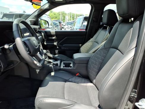 Used 2024 Toyota Tacoma TRD Off-Road w/ TRD Off Road Premium Package AWD/4WD image 13