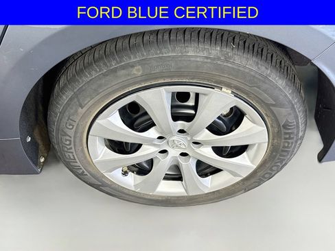 Used 2023 Toyota Corolla LE FWD image 33