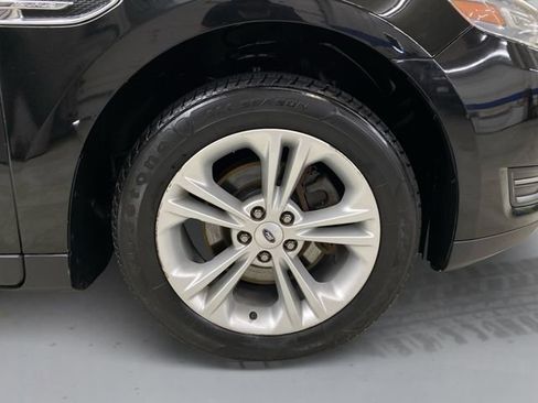 Used 2014 Ford Taurus SEL FWD image 15