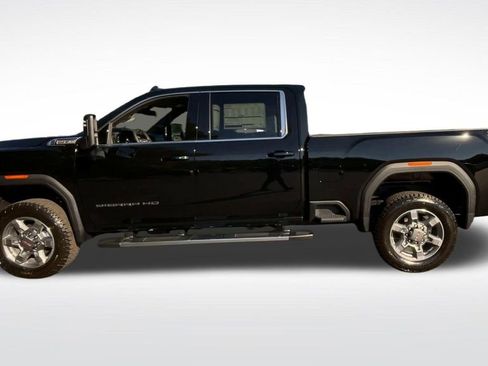 New 2026 GMC Sierra 2500 SLE w/ SLE Value Package; image 8