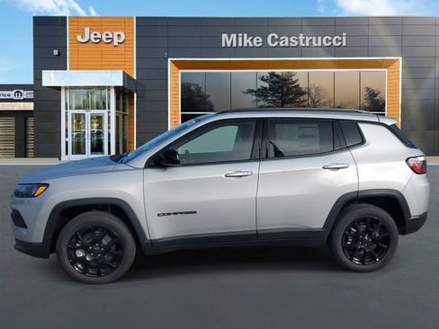 New 2026 Jeep Compass Latitude image 3