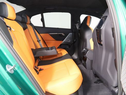 Used 2025 BMW M5 w/ Carbon Package image 16