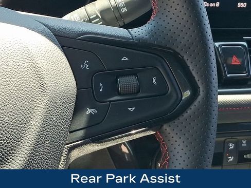 Used 2025 Chevrolet TrailBlazer RS w/ Convenience Package AWD/4WD image 8