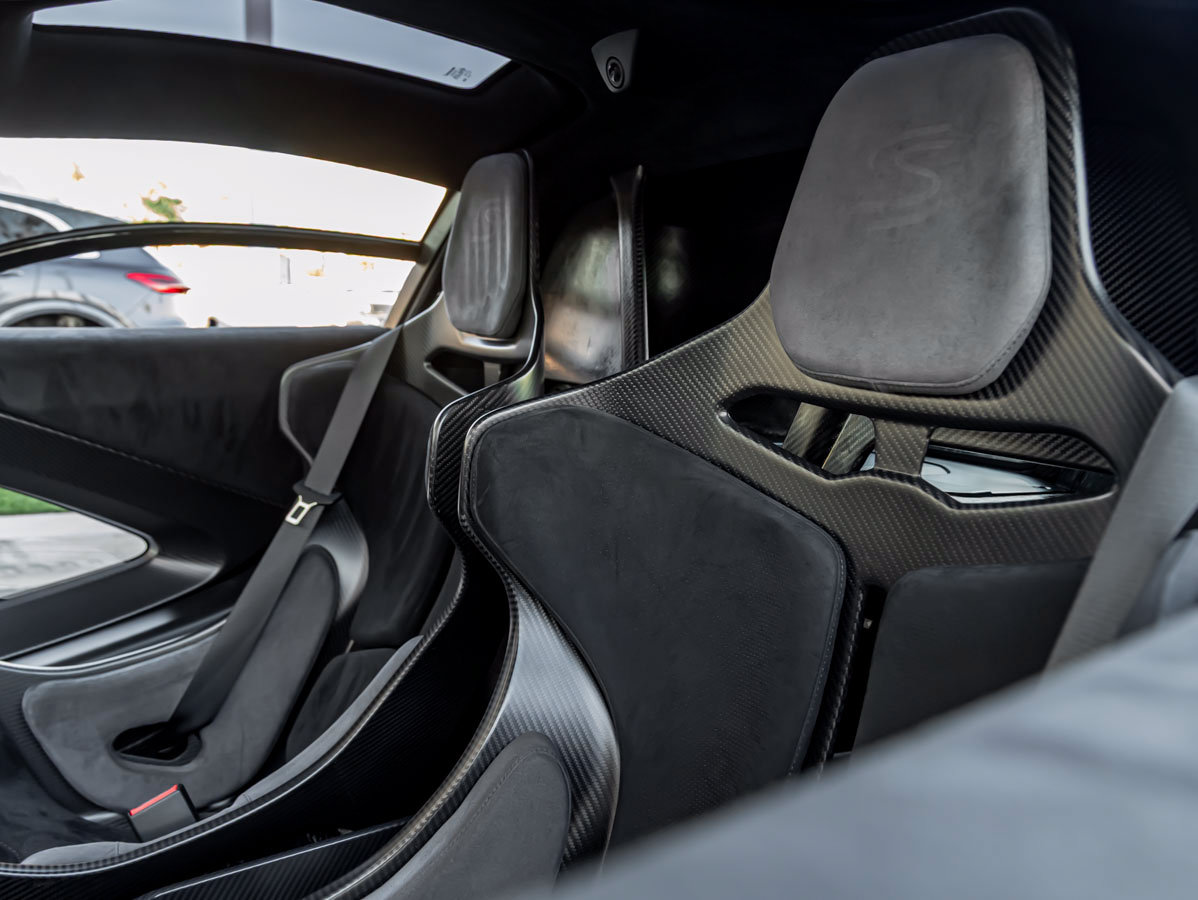 Used 2019 McLaren Senna RWD image 19