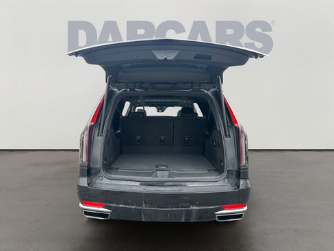 Used 2023 Cadillac Escalade ESV Premium Luxury image 28