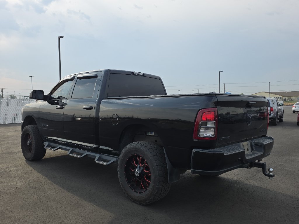 Used 2019 RAM 2500 Big Horn w/ Black Appearance Package AWD/4WD image 6
