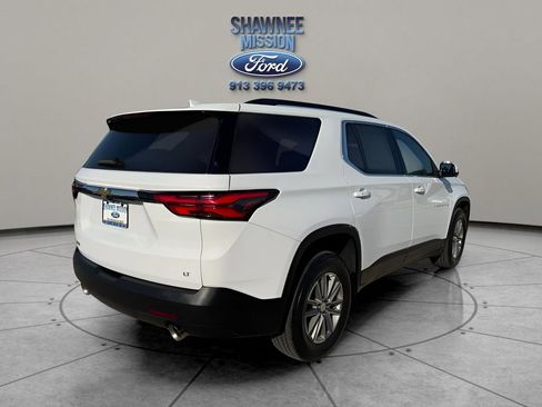 Used 2023 Chevrolet Traverse LT image 5