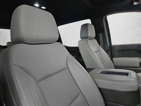 Used 2020 GMC Sierra 1500 SLT image 25