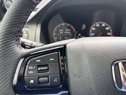 Used 2024 Honda Ridgeline Black Edition image 8
