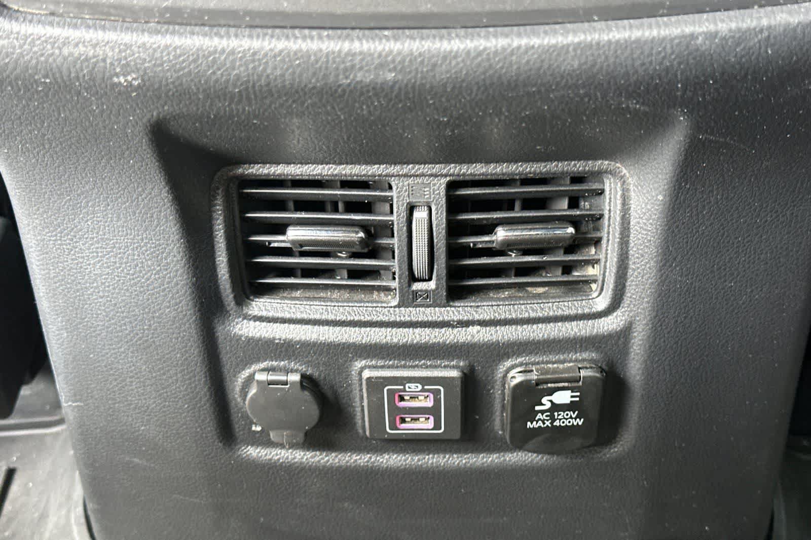 Used 2024 Nissan Titan PRO-4X w/ Pro-4x Utility Package AWD/4WD image 15