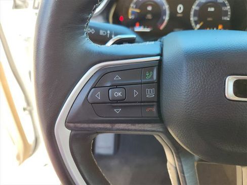 Certified 2022 Jeep Grand Cherokee Limited w/ MOPAR Finishing Package image 28