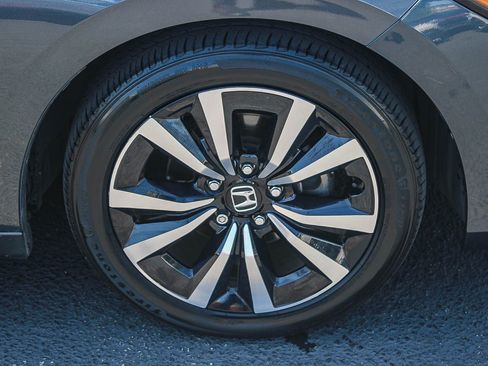 Used 2022 Honda Civic EX-L image 11